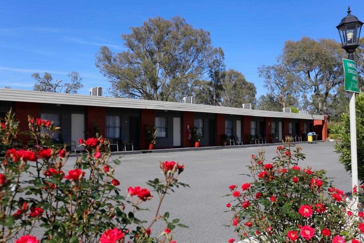Seymour Motel Exterior photo